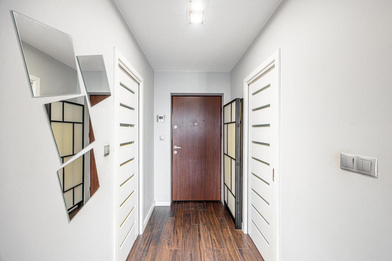 Spacious Studio Ac View Pokorna 2 Parking Варшава Екстериор снимка